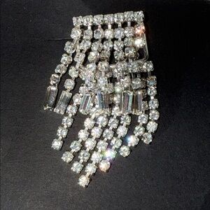 VTG Silver tone paste diamanté waterfall style brooch Dangle Shiny Rhinestones